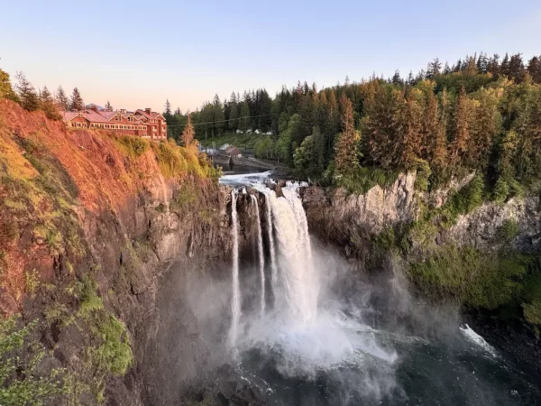 View of Snowqualmie Falls in the PNW