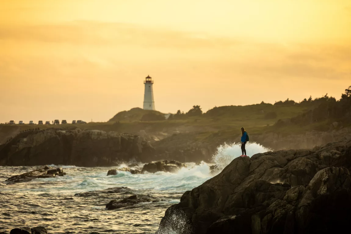 Louisbourg Lighthouse hike cape breton