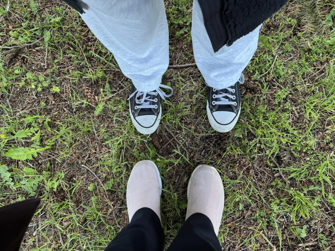 walk mother daughter adventure